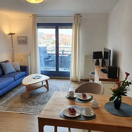 Holiday Apartment With 1 Bedroom Nyaraló Waren