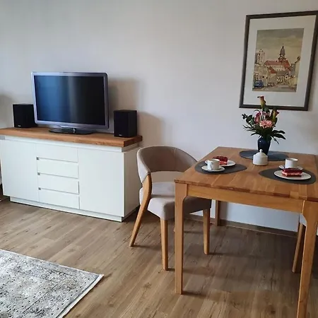 Holiday Apartment With 1 Bedroom *